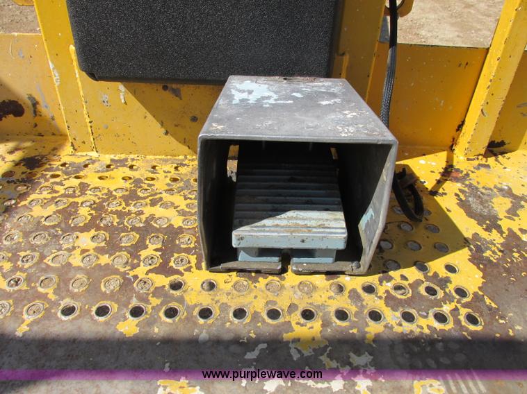 image for item Z9203 2001 Haulotte HB62 boom lift