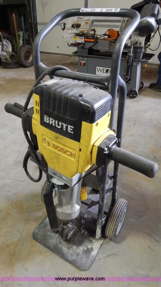 Bosch Brute electric jack hammer in Oak Grove, MO Item Z9399 sold