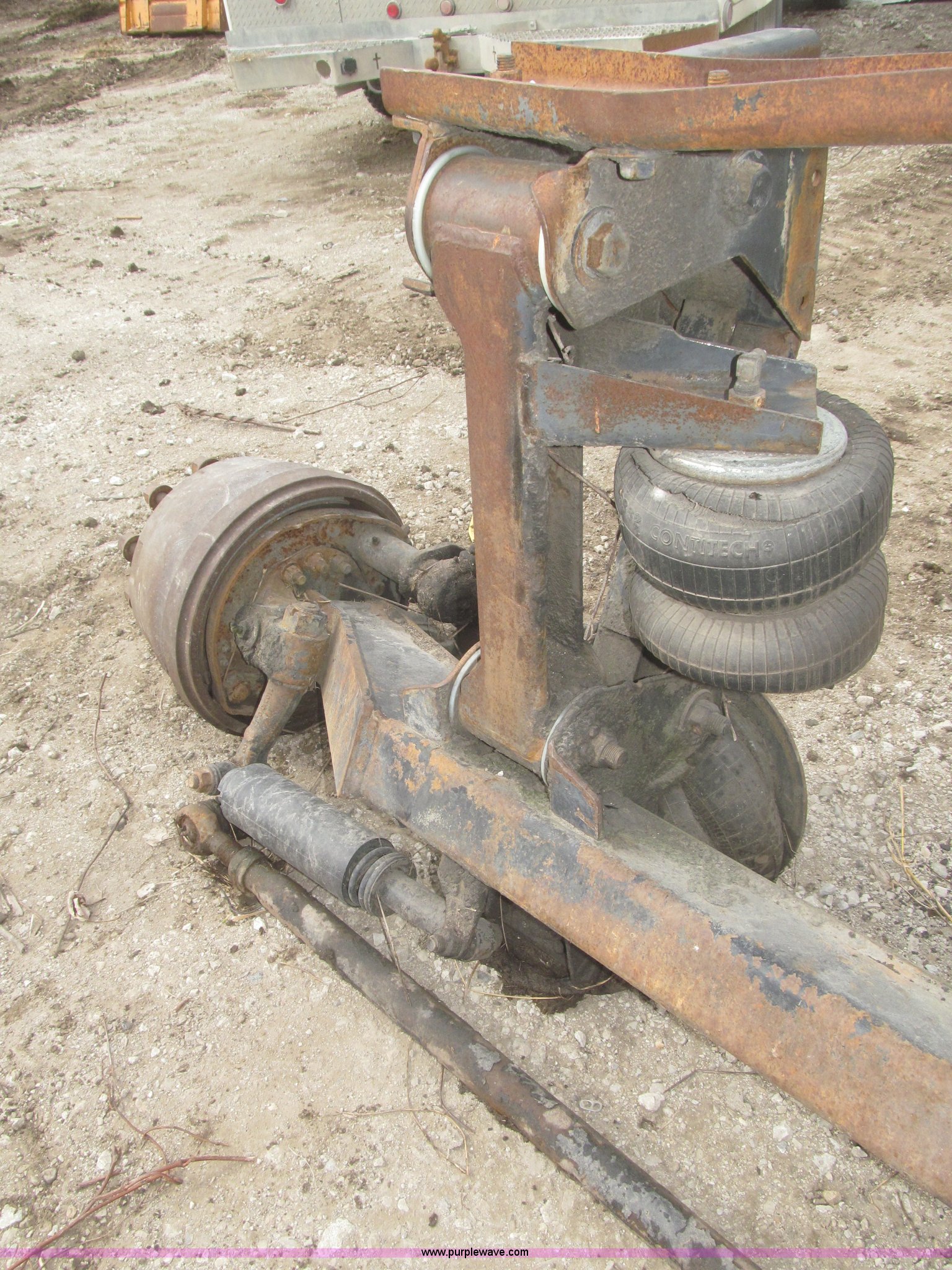 (2) steerable pusher axles in Elliott, IA Item F7303 sold Purple Wave