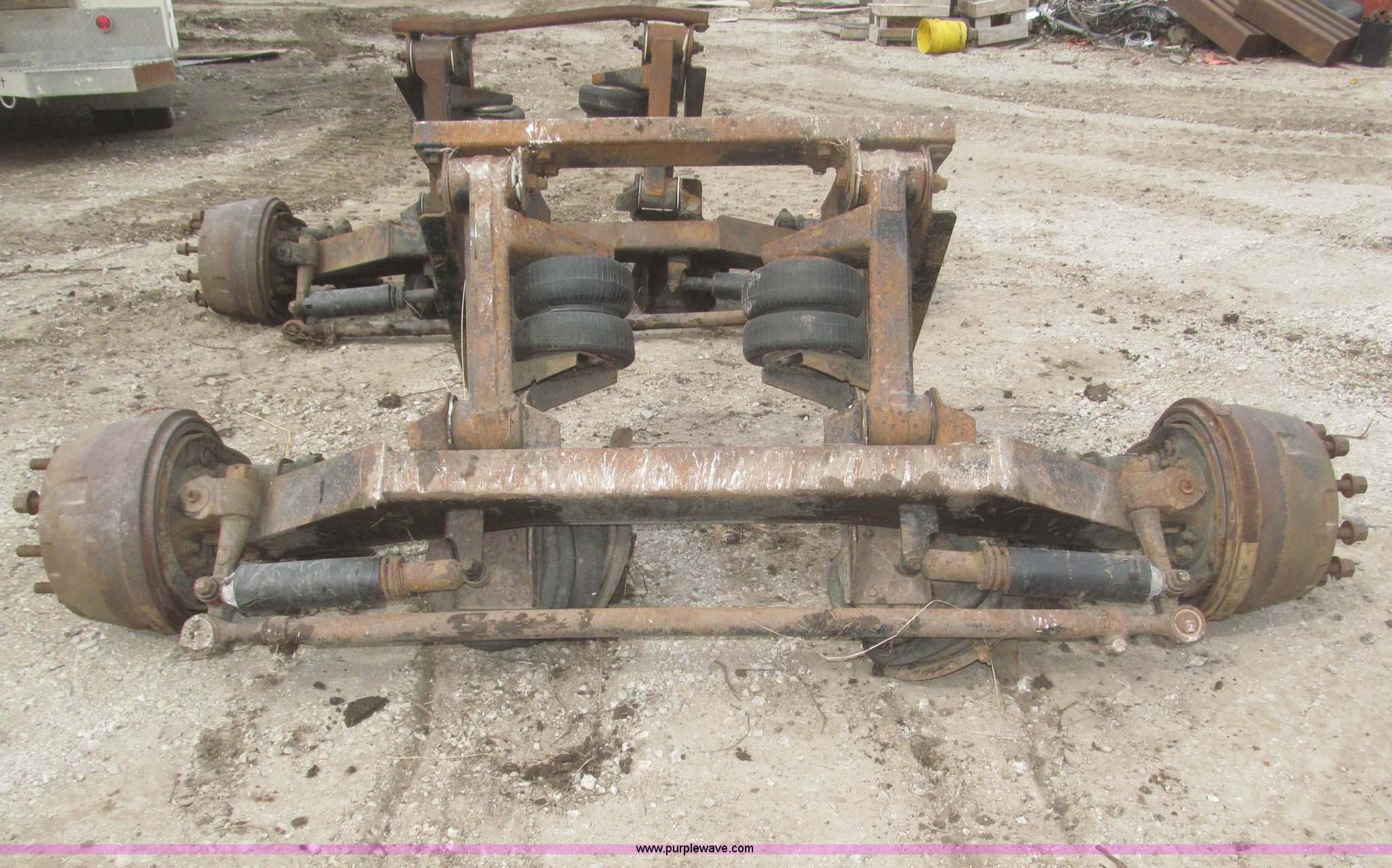 (2) steerable pusher axles in Elliott, IA Item F7303 sold Purple Wave