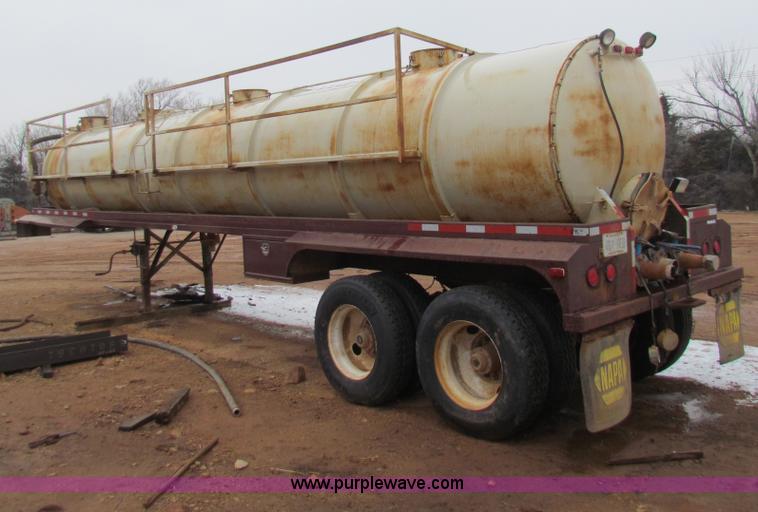 image for item AN9975 1980 custom built vacuum trailer