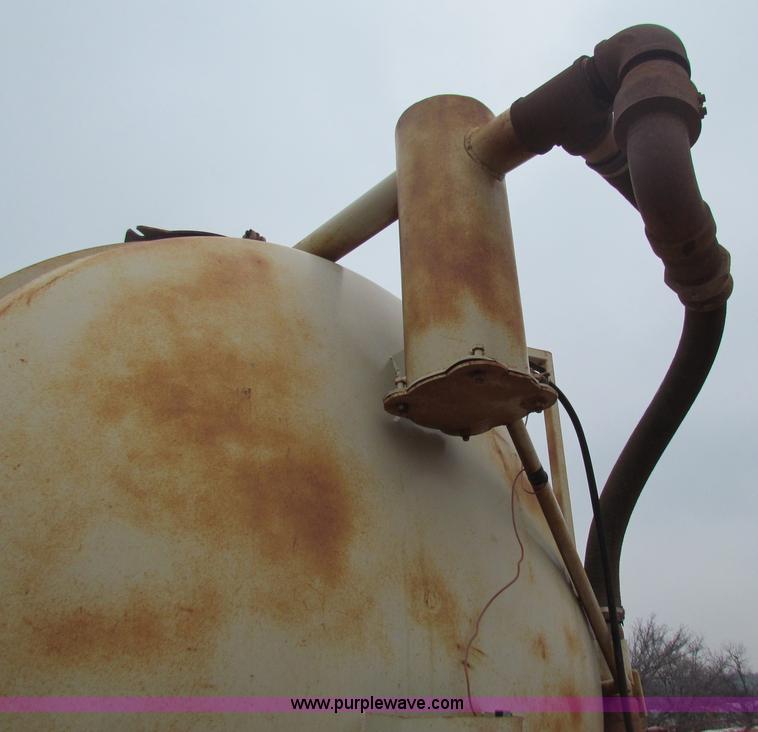 image for item AN9975 1980 custom built vacuum trailer