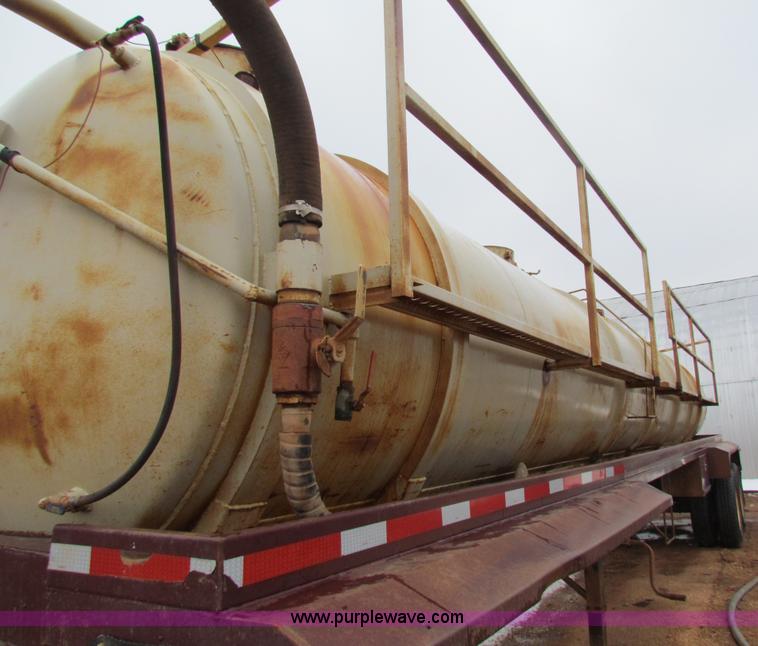 image for item AN9975 1980 custom built vacuum trailer