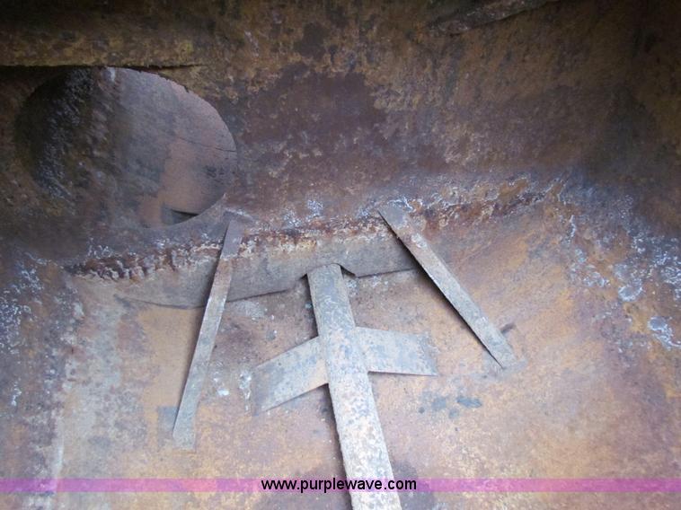 image for item AN9975 1980 custom built vacuum trailer