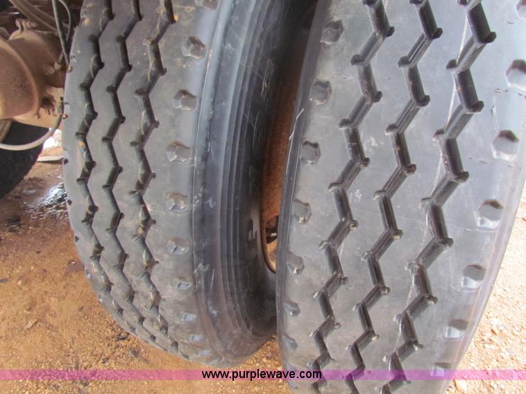 image for item AN9975 1980 custom built vacuum trailer