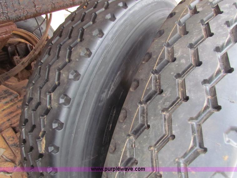 image for item AN9975 1980 custom built vacuum trailer