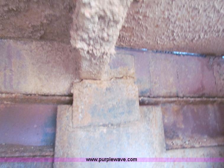 image for item AN9976 2001 Mack CH613 water truck