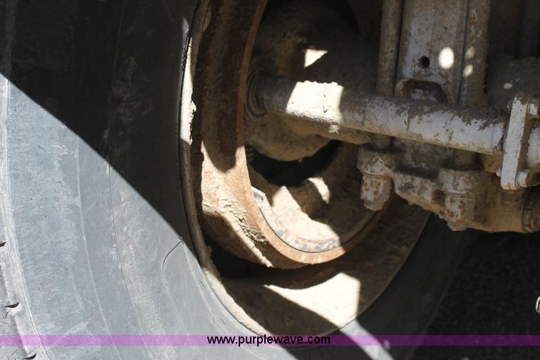 image for item C3753 1987 Timpte double hopper bottom trailer