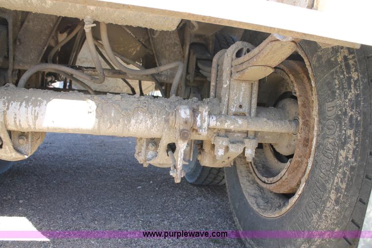 image for item C3753 1987 Timpte double hopper bottom trailer