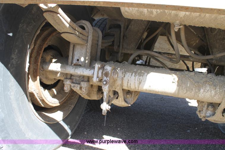 image for item C3753 1987 Timpte double hopper bottom trailer