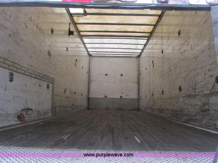 image for item F4266 1996 Wabash 28' pup trailer