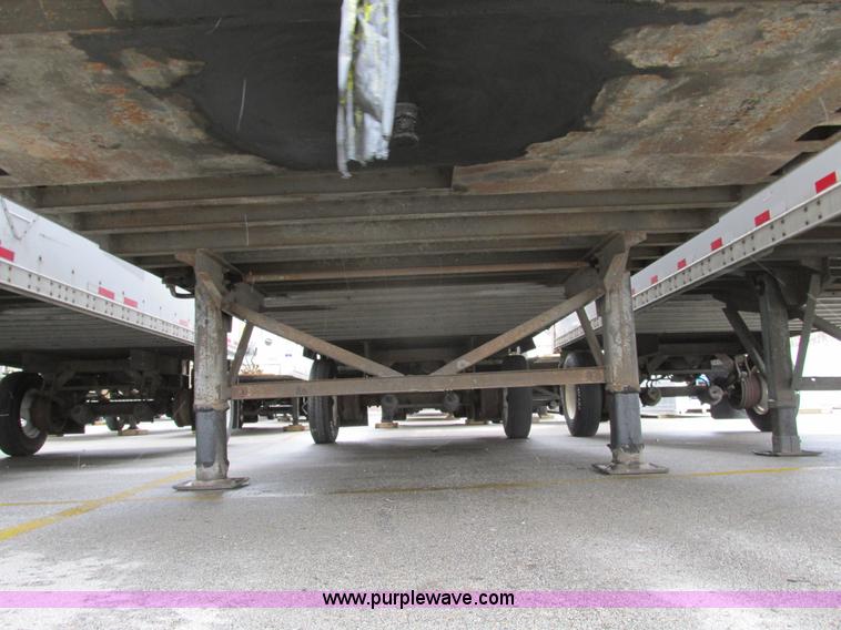 image for item F4266 1996 Wabash 28' pup trailer