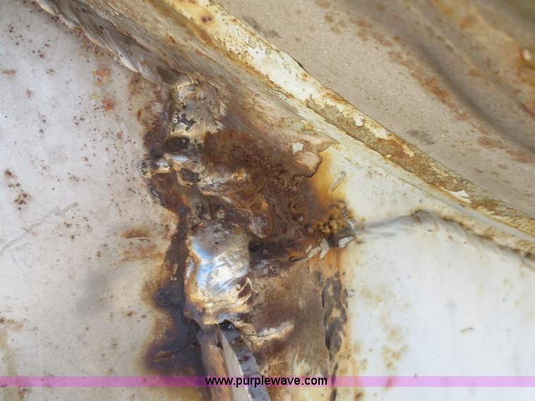 image for item F6824 1979 Polar 5,000 gallon tanker trailer