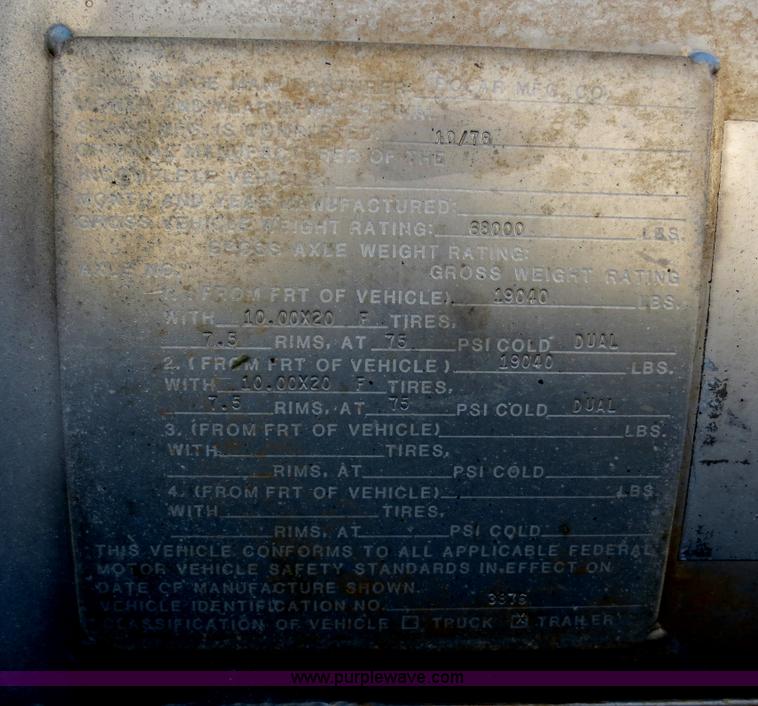 image for item F6824 1979 Polar 5,000 gallon tanker trailer