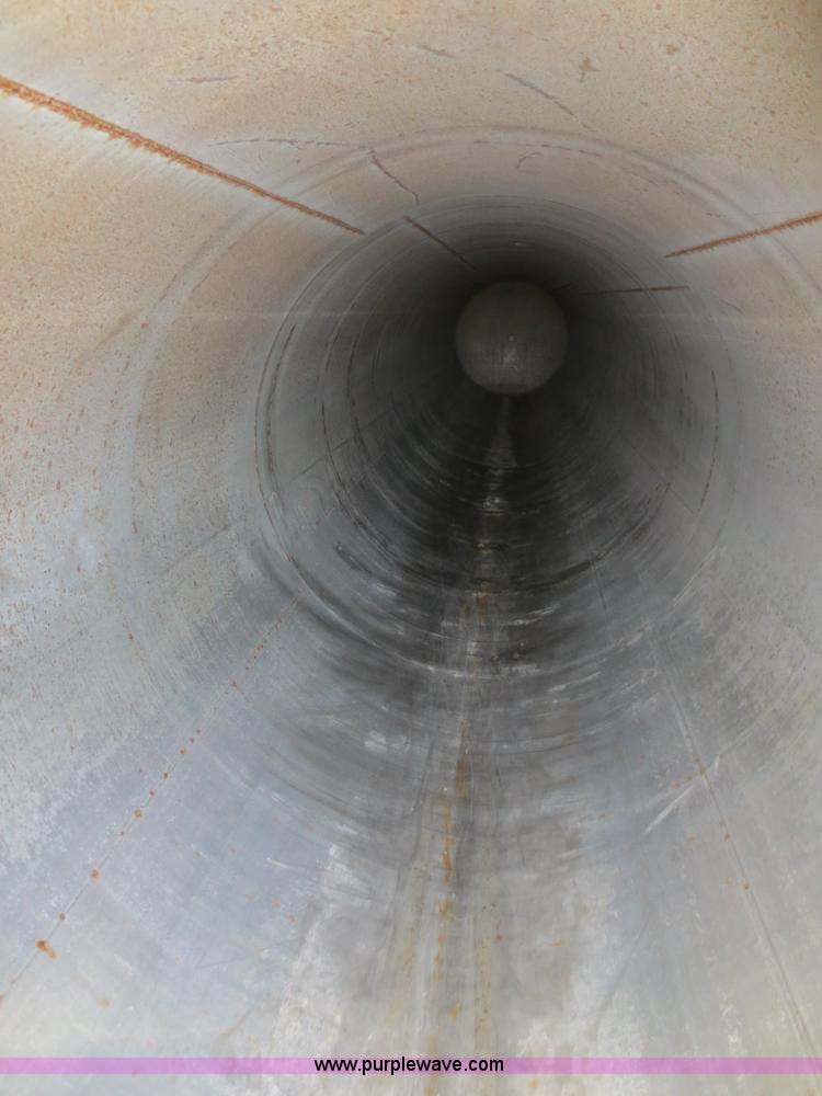 image for item F6824 1979 Polar 5,000 gallon tanker trailer