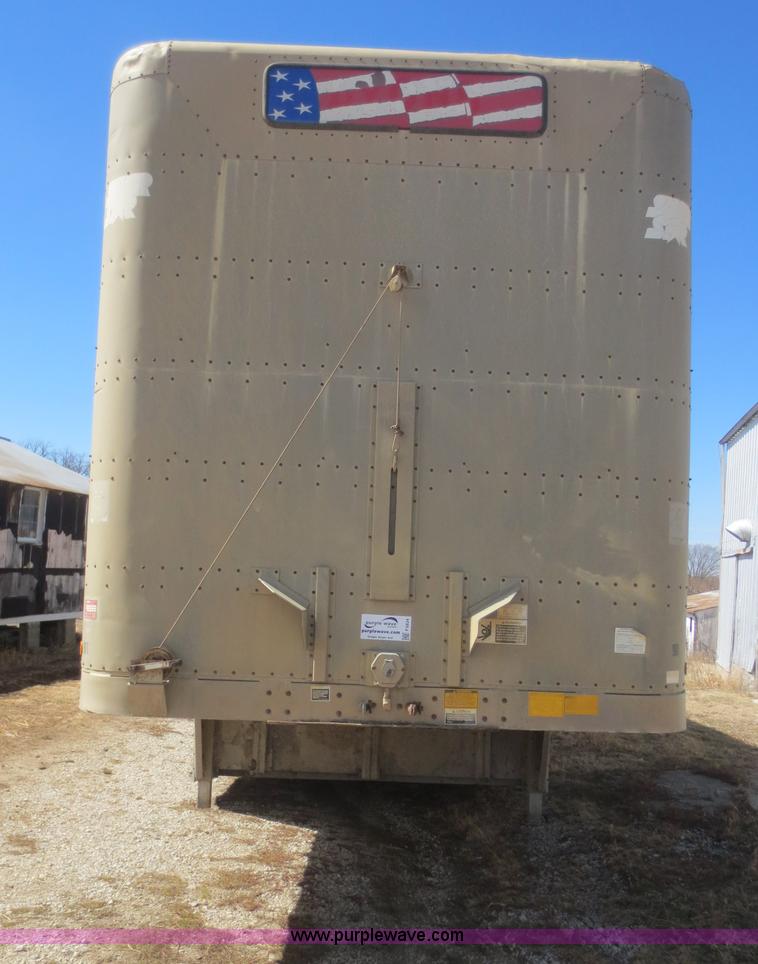 image for item F6834 1990 Wilson PSDCL-308 aluminum cattle pot trailer