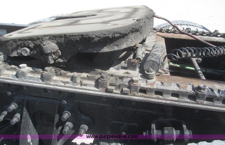 image for item F7344 2007 International 9400i semi truck