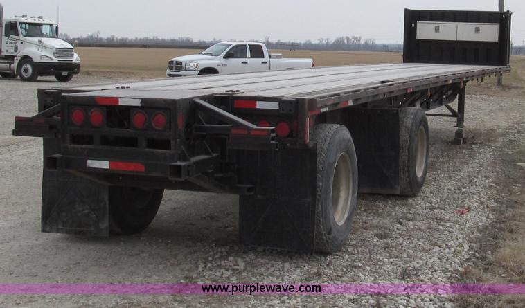 image for item G2335 1989 Transcraft TL90K-45 split-axle flatbed trailer