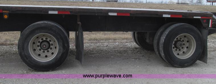 image for item G2335 1989 Transcraft TL90K-45 split-axle flatbed trailer