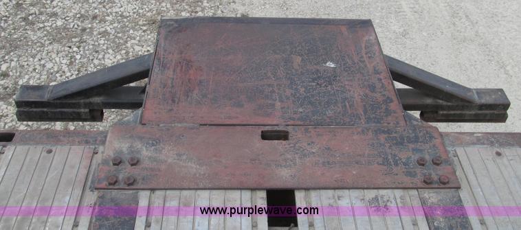 image for item G2335 1989 Transcraft TL90K-45 split-axle flatbed trailer