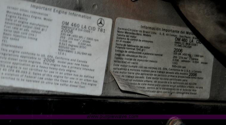 image for item G6440 2007 Sterling A9500 semi truck