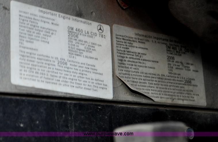 image for item G6440 2007 Sterling A9500 semi truck