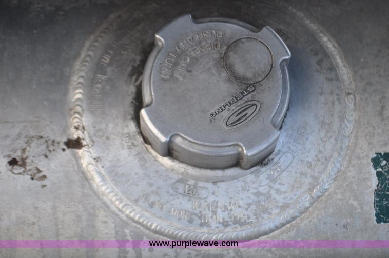 image for item G6440 2007 Sterling A9500 semi truck