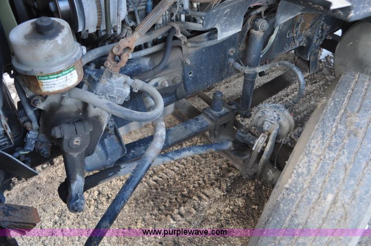 image for item G6441 2007 Sterling A9500 semi truck