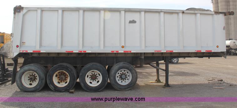 image for item H1341 2000 Benson aluminum end dump trailer