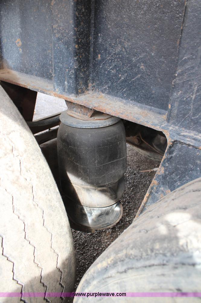 image for item H1341 2000 Benson aluminum end dump trailer