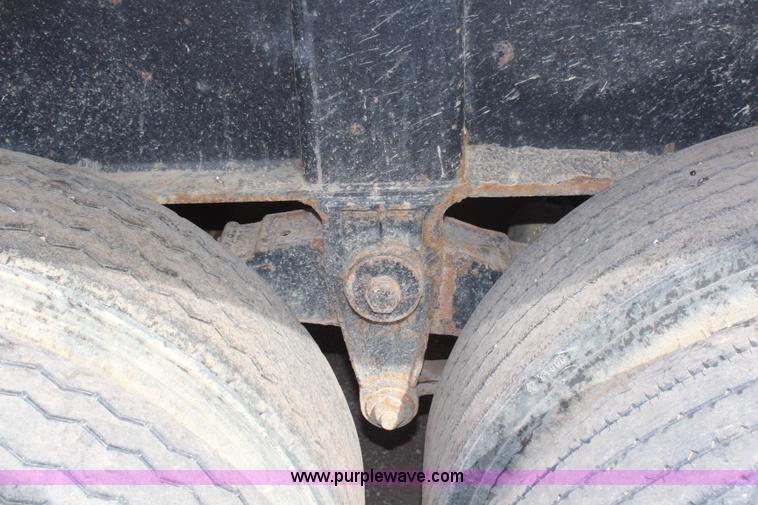 image for item H1341 2000 Benson aluminum end dump trailer