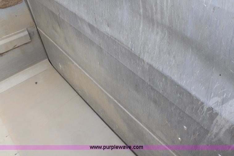 image for item H1341 2000 Benson aluminum end dump trailer