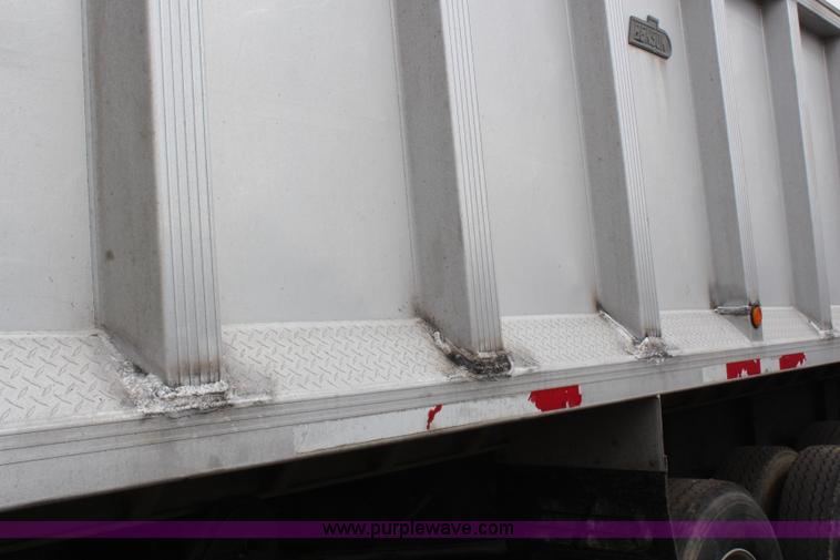 image for item H1341 2000 Benson aluminum end dump trailer