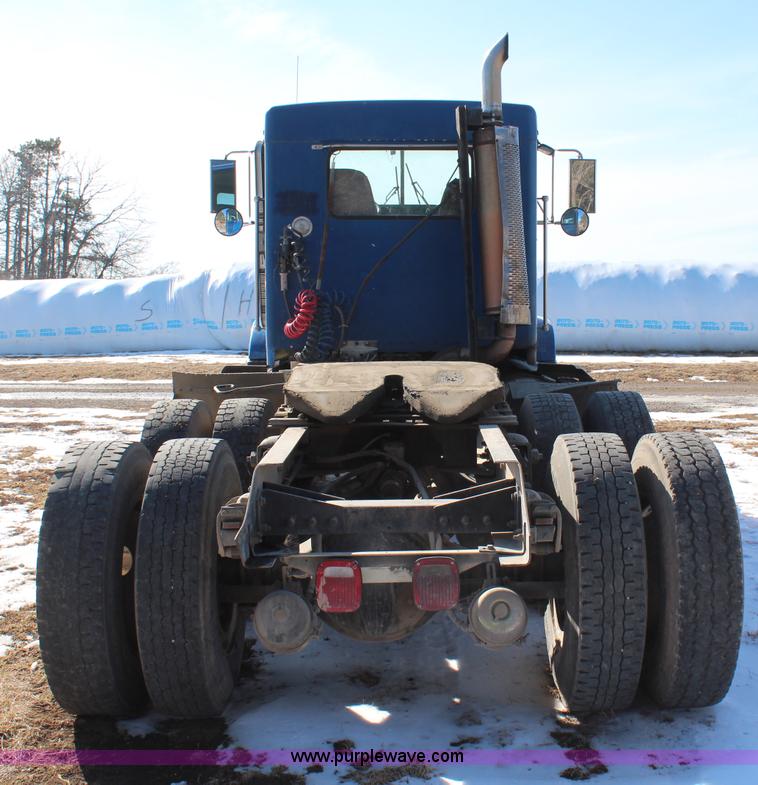 image for item H1447 1990 Kenworth T400A semi truck