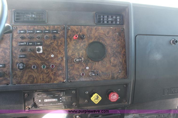 image for item H1447 1990 Kenworth T400A semi truck