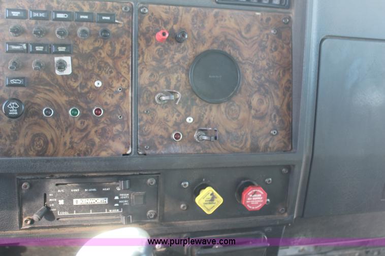 image for item H1447 1990 Kenworth T400A semi truck