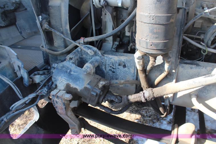 image for item H1447 1990 Kenworth T400A semi truck