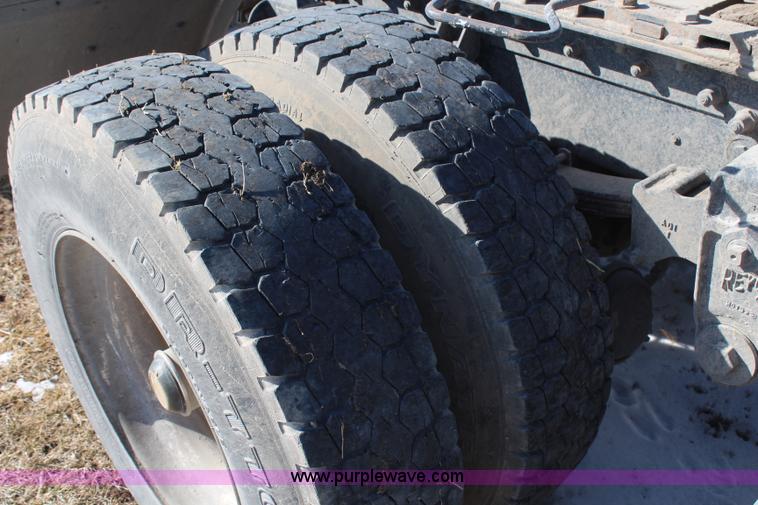 image for item H1447 1990 Kenworth T400A semi truck