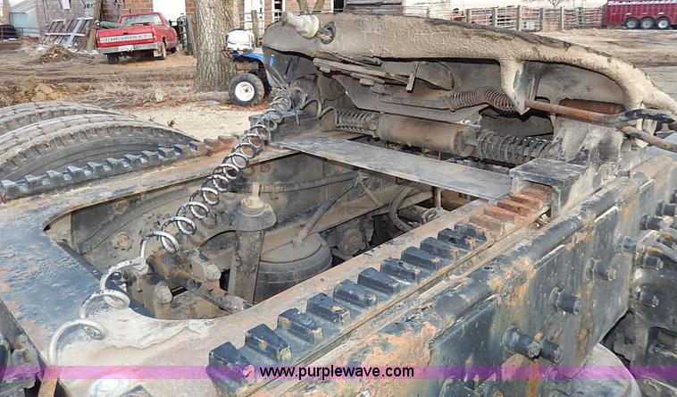 image for item I3744 2000 Peterbilt 379 semi truck