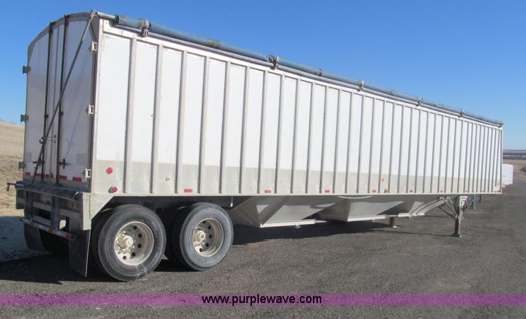 image for item I7202 1992 Cornhusker grain trailer