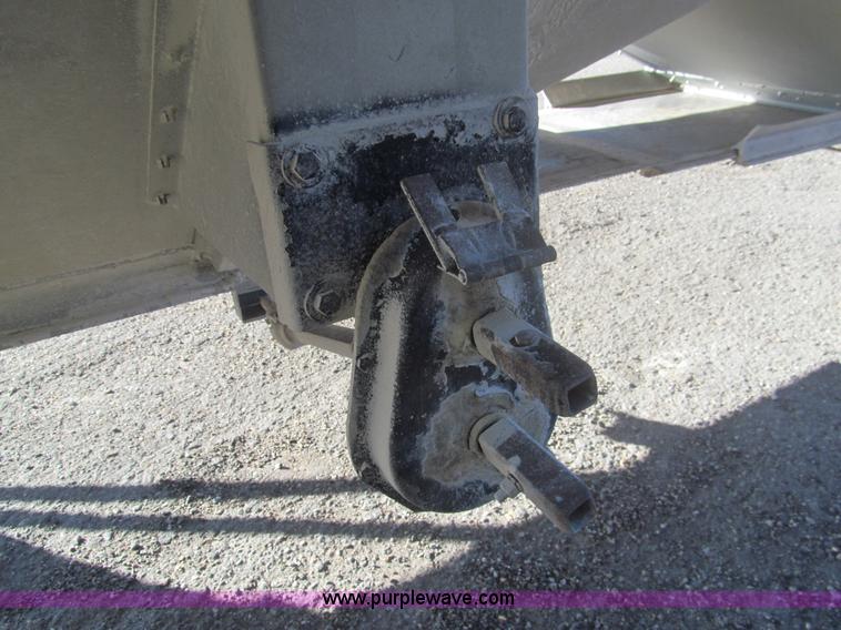 image for item I7202 1992 Cornhusker grain trailer