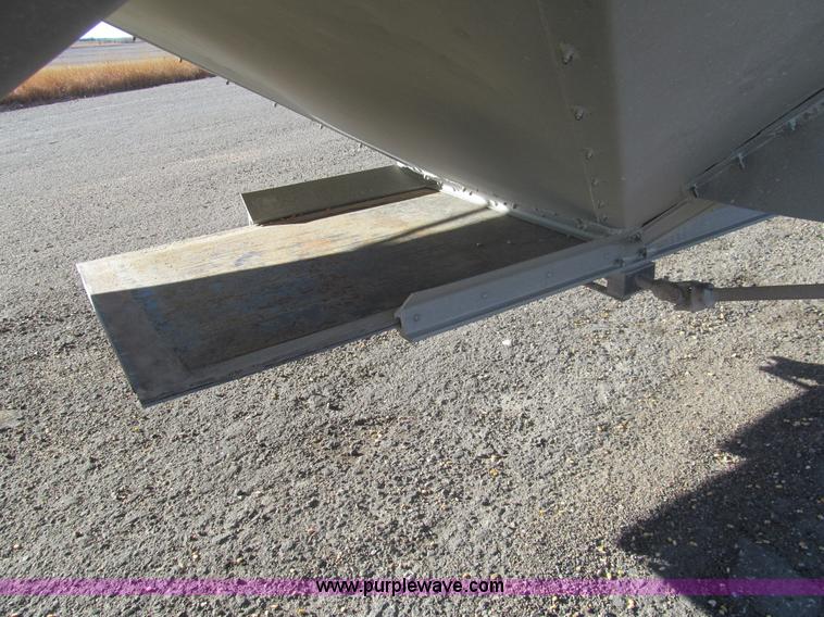 image for item I7202 1992 Cornhusker grain trailer