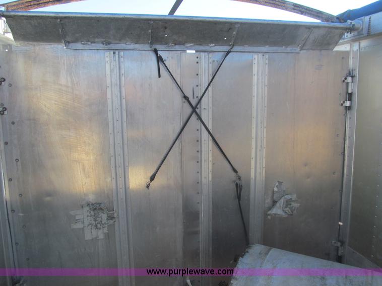 image for item I7202 1992 Cornhusker grain trailer