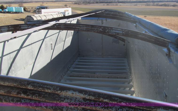 image for item I7202 1992 Cornhusker grain trailer