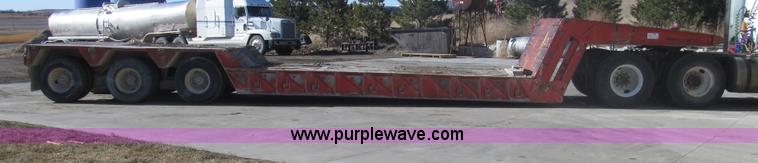 image for item I7203 1983 Trail-Eze FG3517-M3 42' lowboy equipment trailer