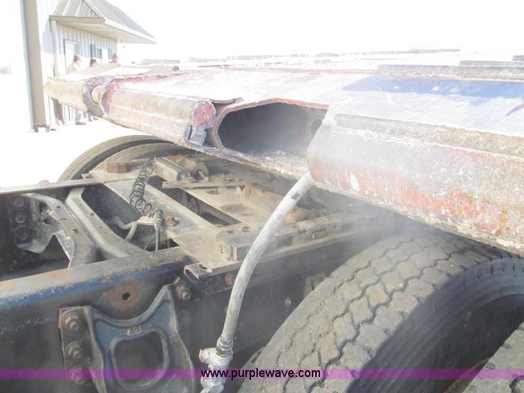 image for item I7203 1983 Trail-Eze FG3517-M3 42' lowboy equipment trailer