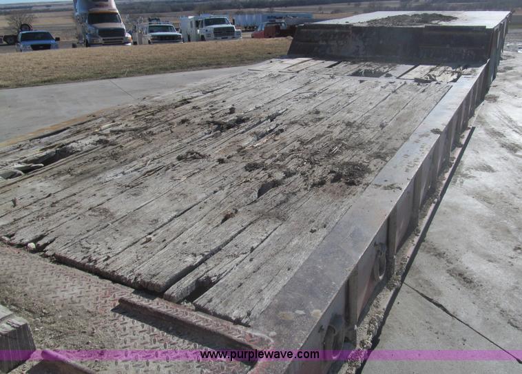 image for item I7203 1983 Trail-Eze FG3517-M3 42' lowboy equipment trailer