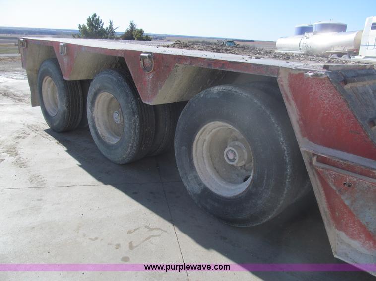 image for item I7203 1983 Trail-Eze FG3517-M3 42' lowboy equipment trailer