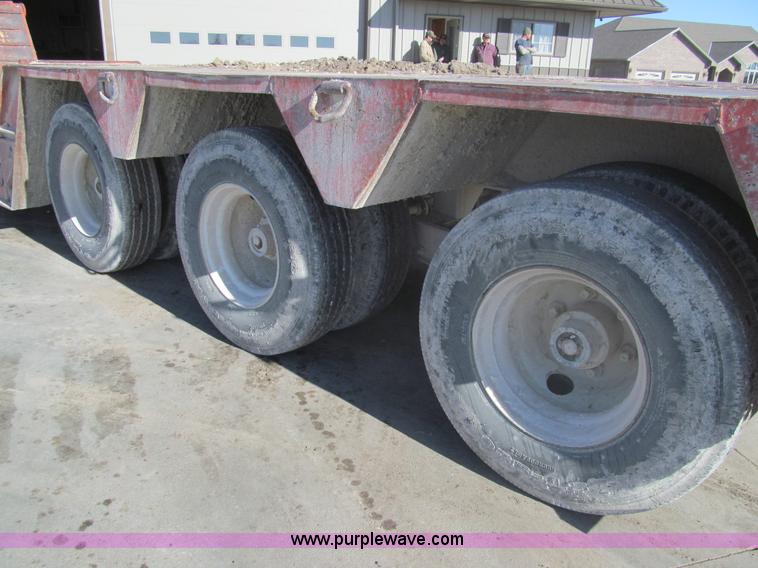 image for item I7203 1983 Trail-Eze FG3517-M3 42' lowboy equipment trailer