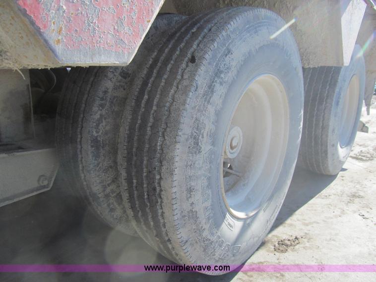 image for item I7203 1983 Trail-Eze FG3517-M3 42' lowboy equipment trailer